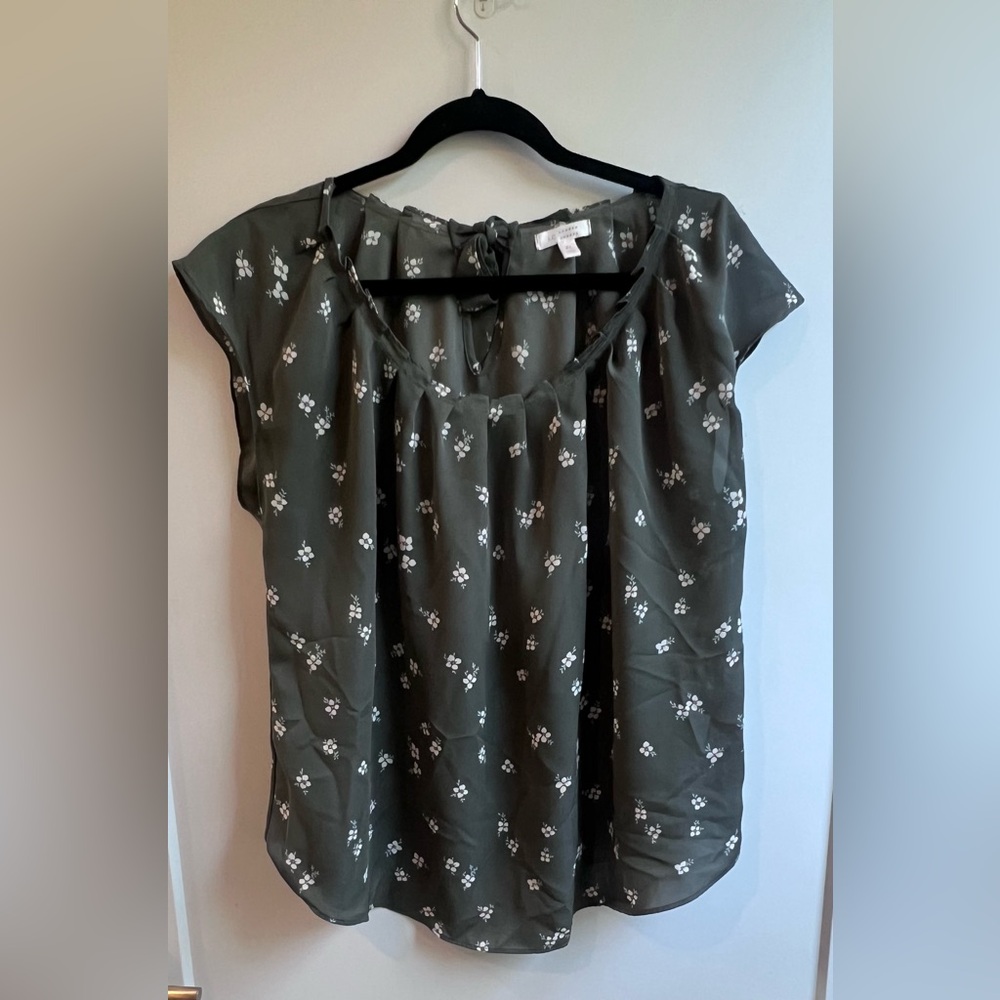 LC Lauren Conrad Olive Floral Blouse